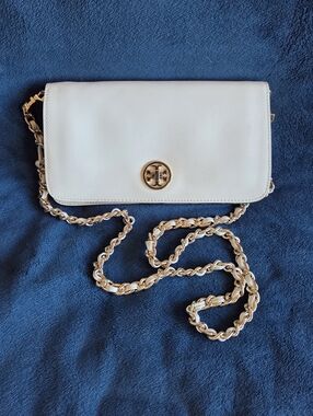 Tory Burch White Leather Clutch with Gold Logo Medallion